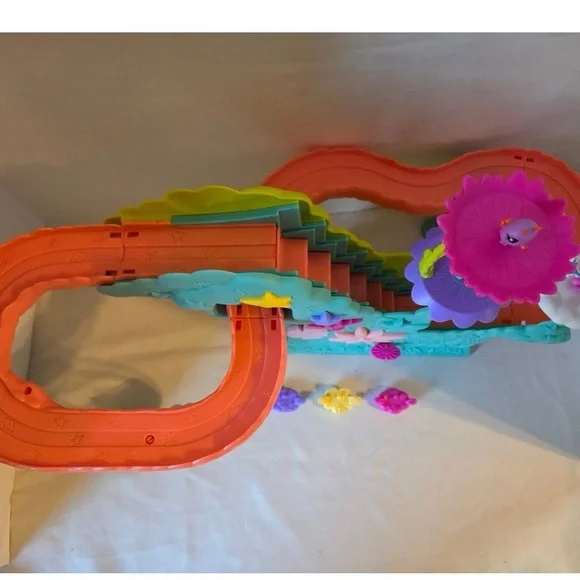 The Littlest Pet Shop Faries Fairy Fun Roller Coaster - Picture 4 of 16
